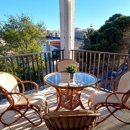 Sol Marina Apartment Салоу Екстер'єр фото