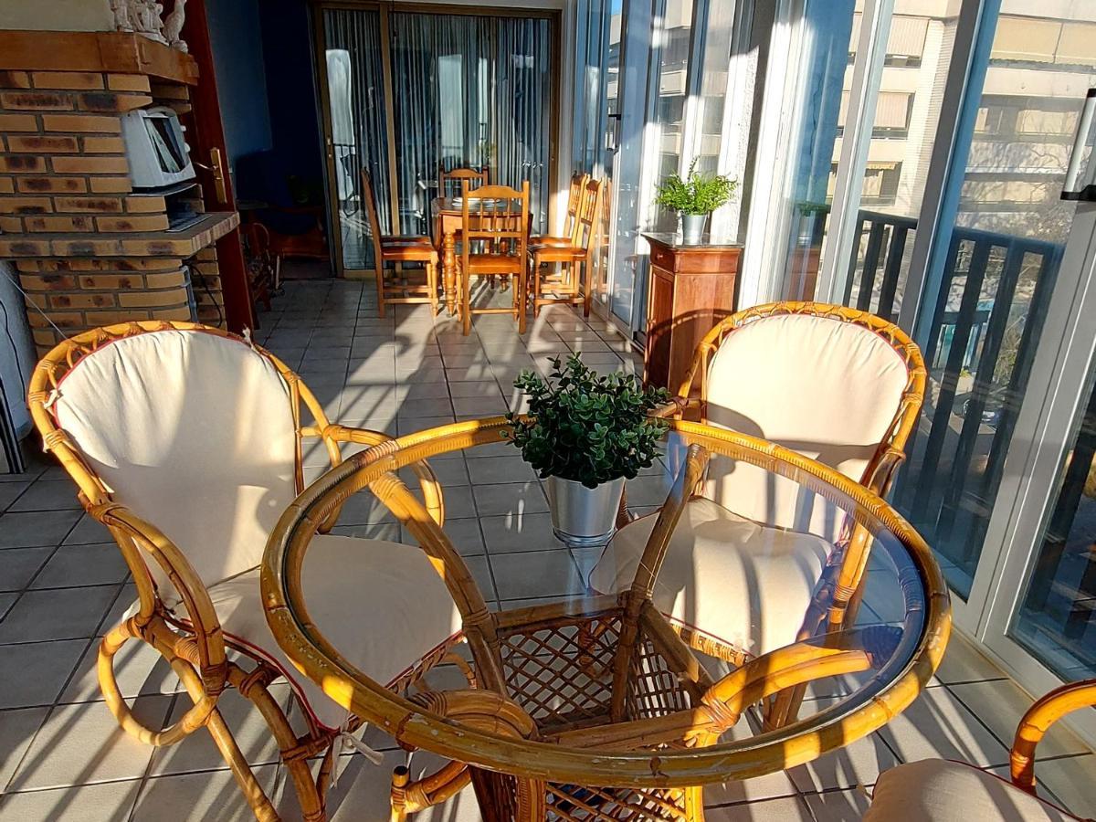 Sol Marina Apartment Салоу Екстер'єр фото